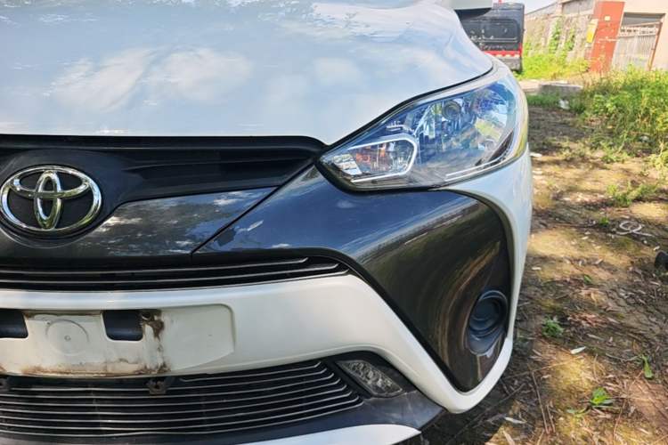 Used Toyota YARiS L Zhi Xuan 2016 Revised 1.5E CVT Charming Edition Left Front Headlight