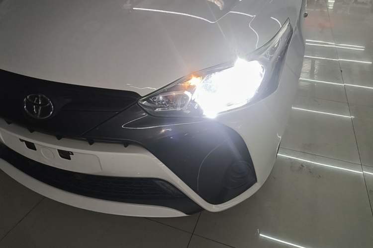 Used Toyota YARiS L Zhi Xuan 2016 Revised 1.5E CVT Charming Edition Left Front Headlight