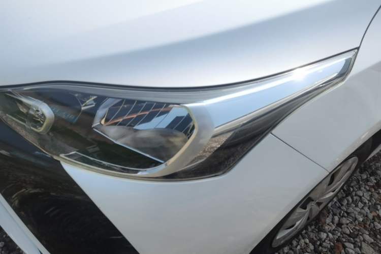 Used Toyota YARiS L Zhi Xuan 2016 Revised 1.5E CVT Charming Edition Left Front Headlight