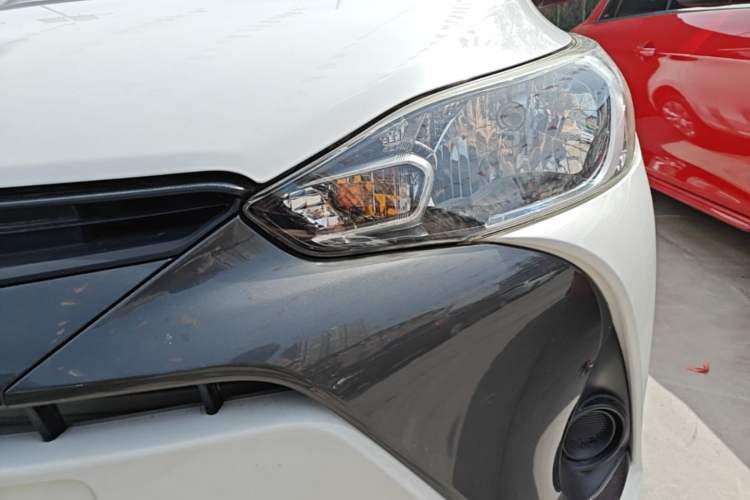 Used Toyota YARiS L Zhi Xuan 2016 Revised 1.5E CVT Charming Edition Left Front Headlight