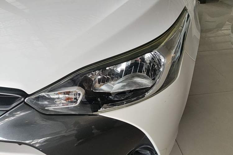 Used Toyota YARiS L Zhi Xuan 2016 Revised 1.5E CVT Charming Edition Left Front Headlight