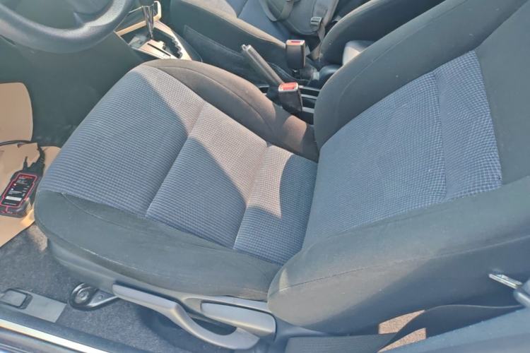 Used Toyota YARiS L Zhi Xuan 2016 Revised 1.5E CVT Charming Edition Left Front Seat
