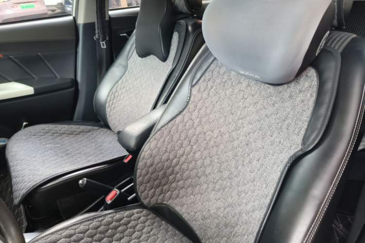Used Toyota YARiS L Zhi Xuan 2016 1.5G Automatic XunSu Model with Sunroof Left Front Seat