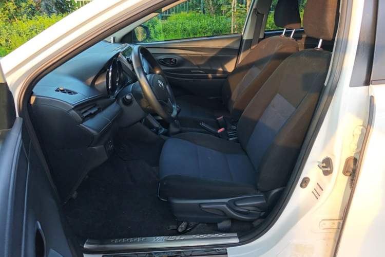 Used Toyota YARiS L Zhi Xuan 2016 Revised 1.3E Manual – Charming Edition Left Front Seat
