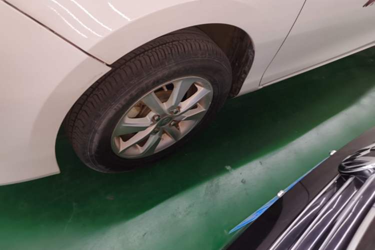 Used Toyota YARiS L Zhi Xuan 2016 Revised 1.3E Manual – Charming Edition Left Front Wheel Hub