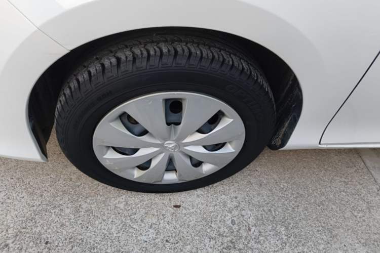 Used Toyota YARiS L Zhi Xuan 2016 Revised 1.5E CVT Charming Edition Left Front Wheel Hub