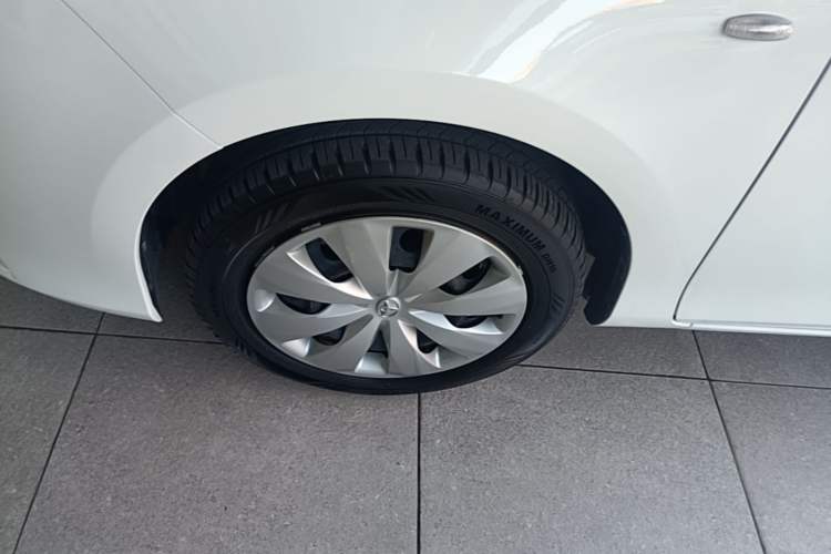 Used Toyota YARiS L Zhi Xuan 2016 Revised 1.5E CVT Charming Edition Left Front Wheel Hub