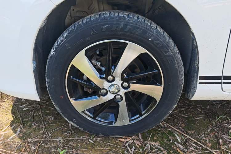 Used Toyota YARiS L Zhi Xuan 2016 Revised 1.5E CVT Charming Edition Left Front Wheel Hub