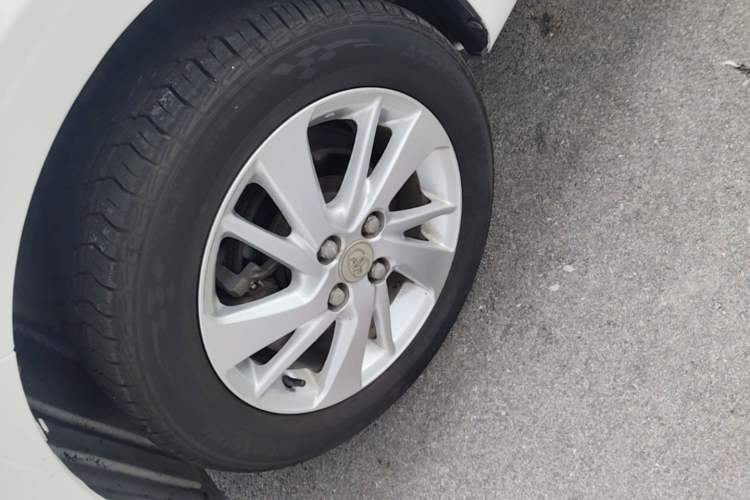 Used Toyota YARiS L Zhi Xuan 2016 Revised 1.5E CVT Charming Edition Left Front Wheel Hub