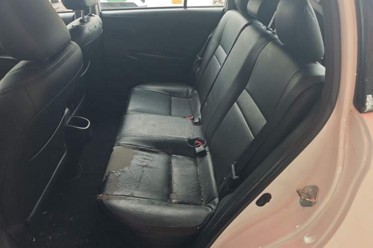 Used Toyota YARiS L Zhi Xuan 2016 Revised 1.5E CVT Charming Edition Left Rear Seat