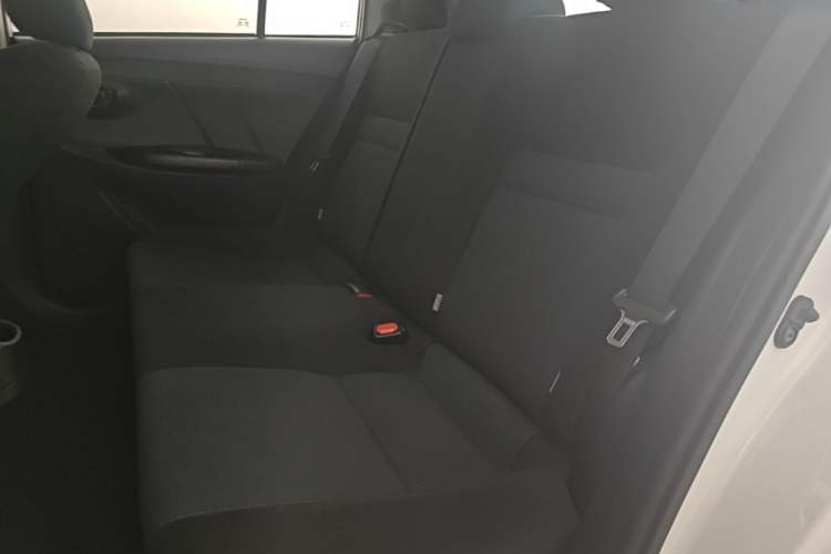 Used Toyota YARiS L Zhi Xuan 2016 Revised 1.5E CVT Charming Edition Left Rear Seat
