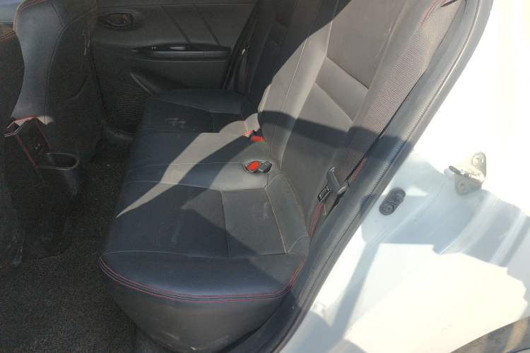 Used Toyota YARiS L Zhi Xuan 2016 Revised 1.5E CVT Charming Edition Left Rear Seat