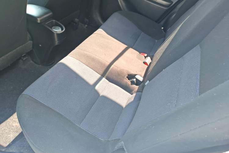Used Toyota YARiS L Zhi Xuan 2016 Revised 1.5E CVT Charming Edition Left Rear Seat