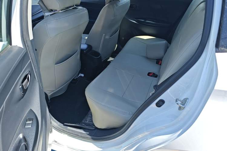 Used Toyota YARiS L Zhi Xuan 2016 Revised 1.5E CVT Charming Edition Left Rear Seat