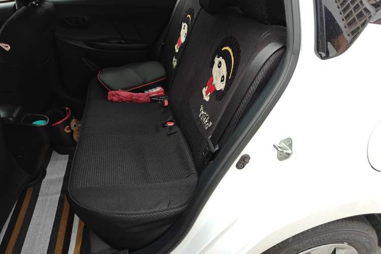 Used Toyota YARiS L Zhi Xuan 2016 Revised 1.5E CVT Charming Edition Left Rear Seat