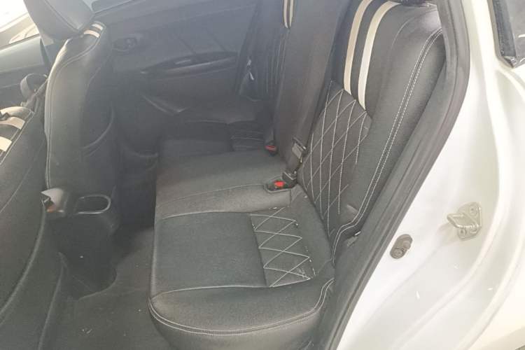 Used Toyota YARiS L Zhi Xuan 2016 Revised 1.5E CVT Charming Edition Left Rear Seat