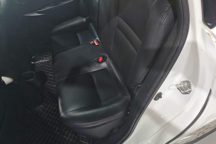Used Toyota YARiS L Zhi Xuan 2016 Revised 1.5E CVT Charming Edition Left Rear Seat