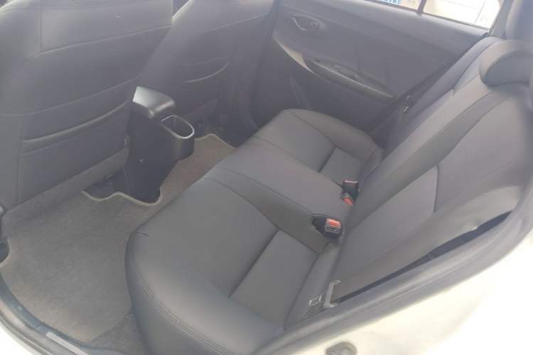 Used Toyota YARiS L Zhi Xuan 2016 Revised 1.5E CVT Charming Edition Left Rear Seat