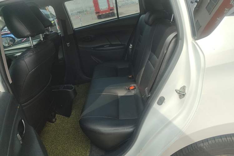 Used Toyota YARiS L Zhi Xuan 2016 Revised 1.5E CVT Charming Edition Left Rear Seat