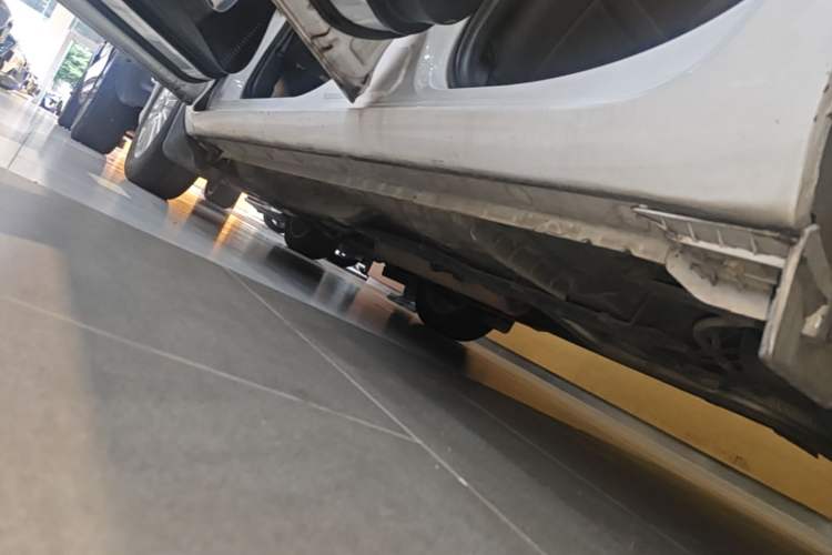 Used Toyota YARiS L Zhi Xuan 2016 Revised 1.5E CVT Charming Edition Left Side Sill