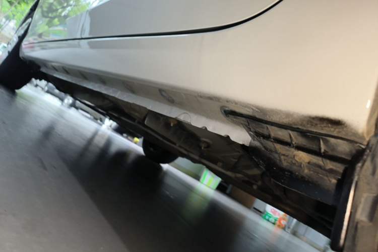 Used Toyota YARiS L Zhi Xuan 2016 Revised 1.5E CVT Charming Edition Left Side Sill