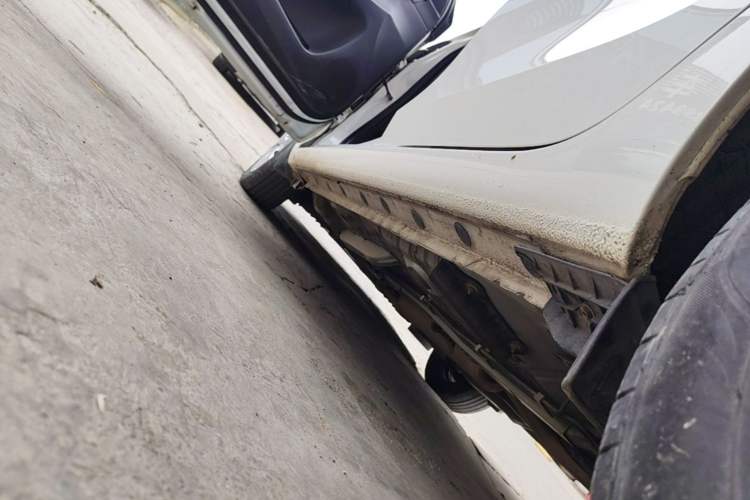 Used Toyota YARiS L Zhi Xuan 2016 Revised 1.5E CVT Charming Edition Left Side Sill