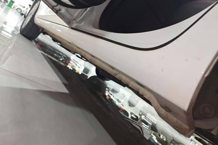 Used Toyota YARiS L Zhi Xuan 2016 Revised 1.5E CVT Charming Edition Left Side Sill