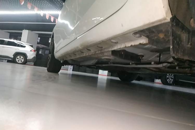 Used Toyota YARiS L Zhi Xuan 2016 Revised 1.5E CVT Charming Edition Left Side Sill