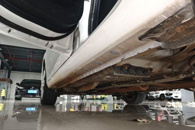 Used Toyota YARiS L Zhi Xuan 2016 Revised 1.5E CVT Charming Edition Left Side Sill