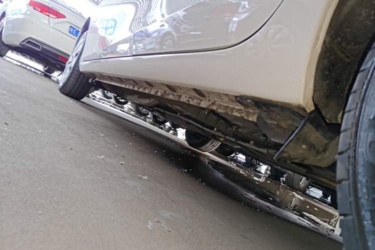 Used Toyota YARiS L Zhi Xuan 2016 Revised 1.5E CVT Charming Edition Left Side Sill