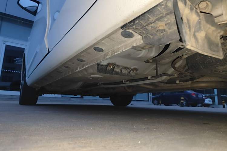 Used Toyota YARiS L Zhi Xuan 2016 Revised 1.5E CVT Charming Edition Left Side Sill