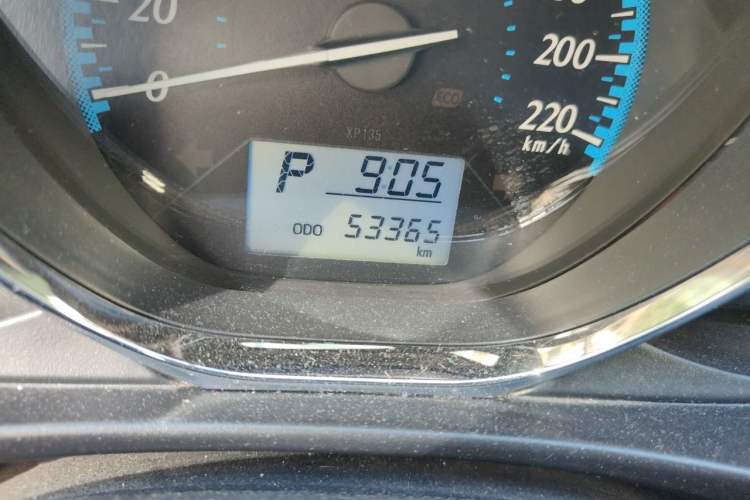 Used Toyota YARiS L Zhi Xuan 2016 Revised 1.5E CVT Charming Edition Odometer Close Up