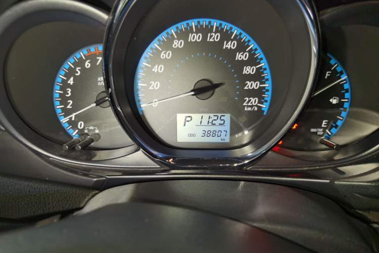 Used Toyota YARiS L Zhi Xuan 2016 Revised 1.5E CVT Charming Edition Odometer Close Up