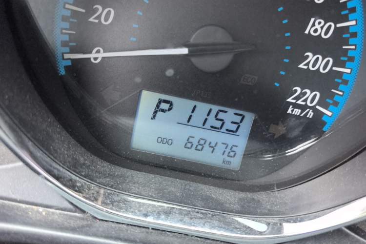 Used Toyota YARiS L Zhi Xuan 2016 Revised 1.5E CVT Charming Edition Odometer Close Up