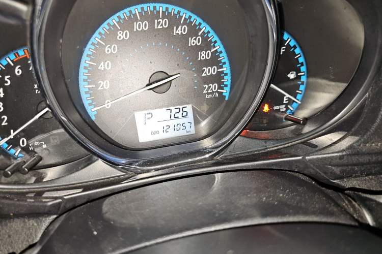 Used Toyota YARiS L Zhi Xuan 2016 Revised 1.5E CVT Charming Edition Odometer Close Up