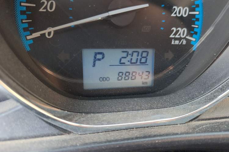 Used Toyota YARiS L Zhi Xuan 2016 Revised 1.5E CVT Charming Edition Odometer Close Up
