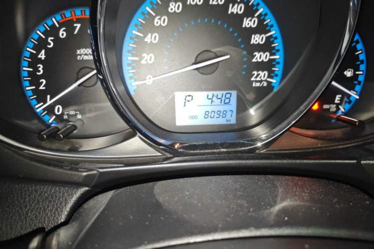Used Toyota YARiS L Zhi Xuan 2016 Revised 1.5E CVT Charming Edition Odometer Close Up