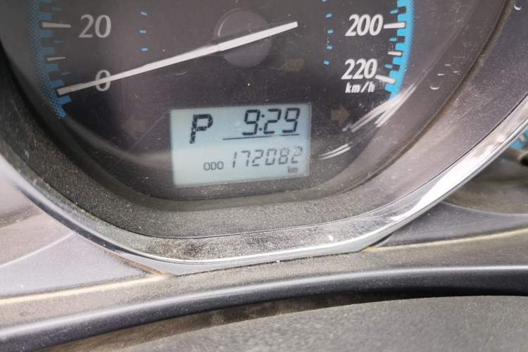 Used Toyota YARiS L Zhi Xuan 2016 Revised 1.5E CVT Charming Edition Odometer Close Up