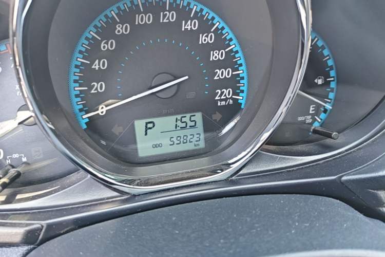 Used Toyota YARiS L Zhi Xuan 2016 Revised 1.5E CVT Charming Edition Odometer Close Up