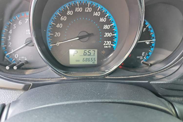 Used Toyota YARiS L Zhi Xuan 2016 Revised 1.5E CVT Charming Edition Odometer Close Up