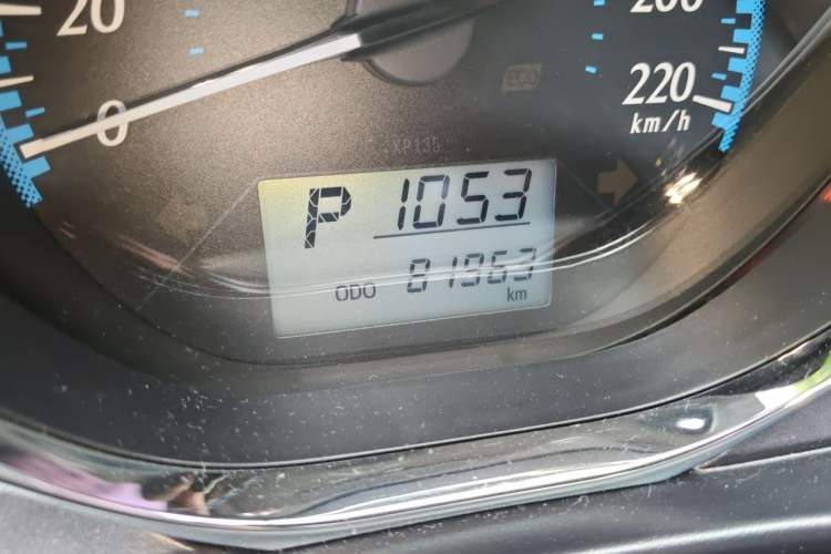 Used Toyota YARiS L Zhi Xuan 2016 Revised 1.5E CVT Charming Edition Odometer Close Up