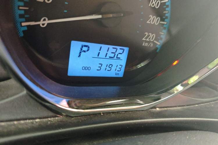 Used Toyota YARiS L Zhi Xuan 2016 Revised 1.5G CVT Xuan Dong Edition Odometer Close Up