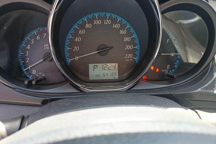 Used Toyota YARiS L Zhi Xuan 2016 Revised 1.5E CVT Charming Edition Odometer Close Up