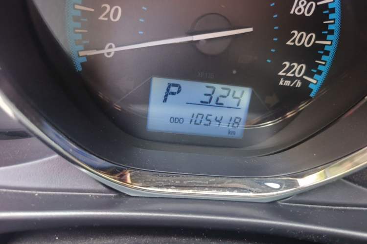 Used Toyota YARiS L Zhi Xuan 2016 Revised 1.5E CVT Charming Edition Odometer Close Up