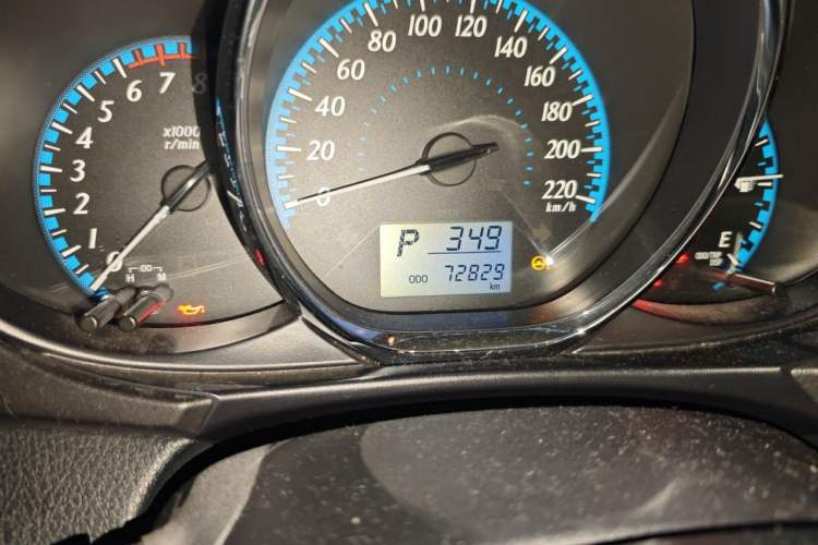 Used Toyota YARiS L Zhi Xuan 2016 Revised 1.5E CVT Charming Edition Odometer Close Up