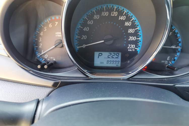 Used Toyota YARiS L Zhi Xuan 2016 Revised 1.5E CVT Charming Edition Odometer Close Up