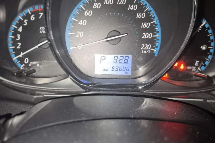 Used Toyota YARiS L Zhi Xuan 2016 Revised 1.5E CVT Charming Edition Odometer Close Up