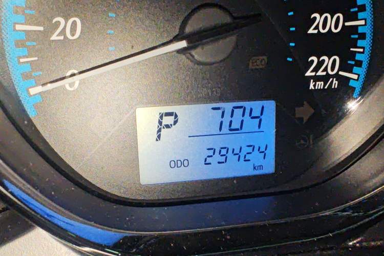 Used Toyota YARiS L Zhi Xuan 2016 Revised 1.5E CVT Charming Edition Odometer Close Up