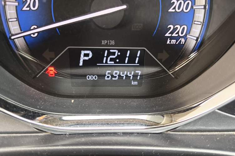 Used Toyota YARiS L Zhi Xuan 2016 Revised 1.5 GS CVT Agile Edition Odometer Close Up