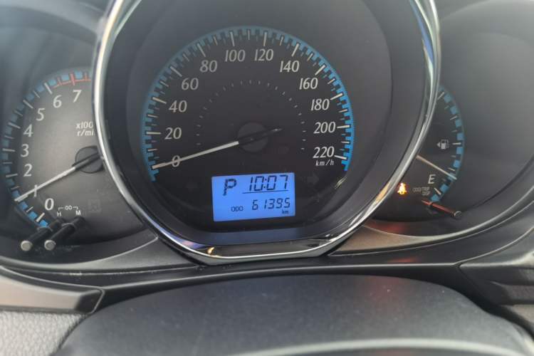 Used Toyota YARiS L Zhi Xuan 2016 Revised 1.5E CVT Charming Edition Odometer Close Up